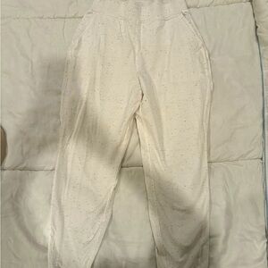 Lululemon size 8 joggers